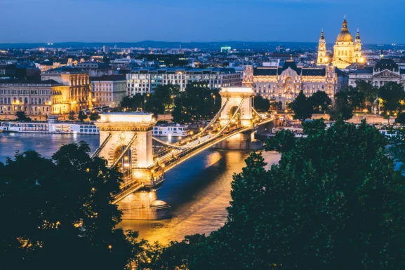 Budapest — Chain Bridge at night