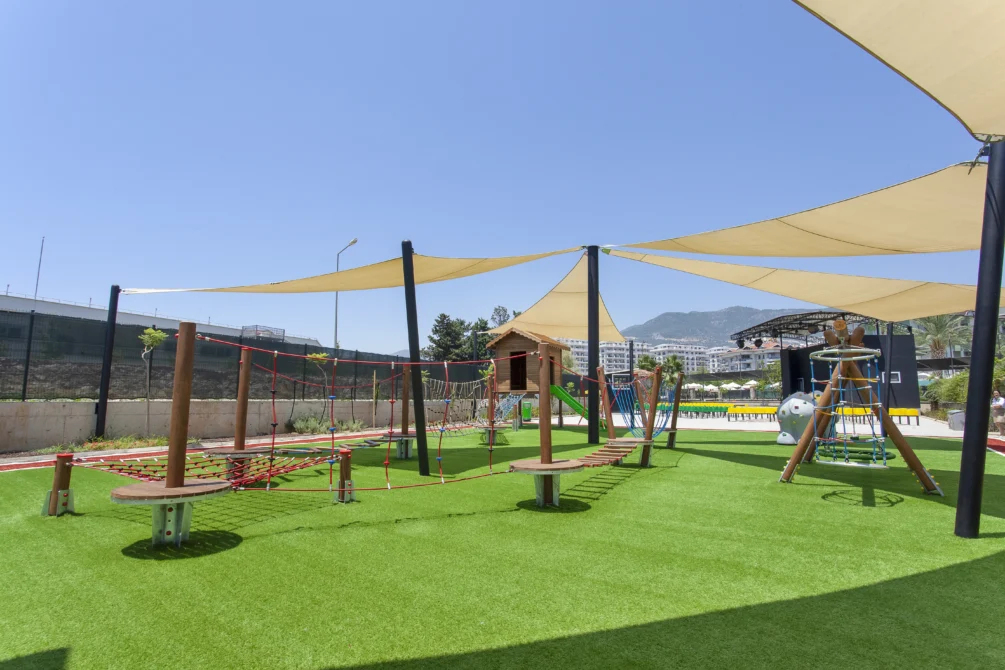 Green Garden Resort & Spa Hotel adventure park